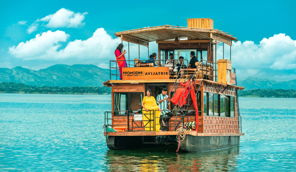 2 Day & 2 Night Stay House Boat on Kaptai Lake Package